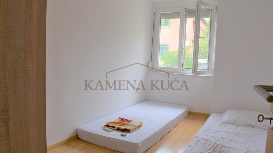 VOŠTARNICA - RENOVIRANI STAN + PODRUM OD 30 M2, CIJENA NIJE FIKSNA!