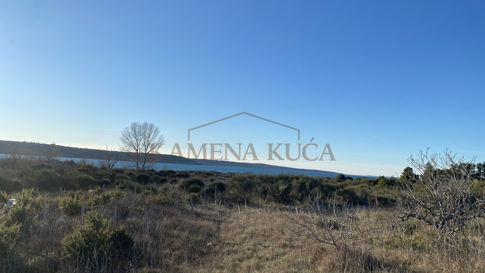 Building land Ljubac 70 m from the sea
