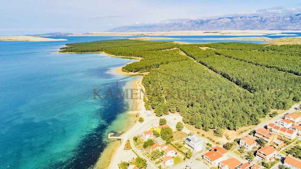Building land* 400m from the sea* Vrsi
