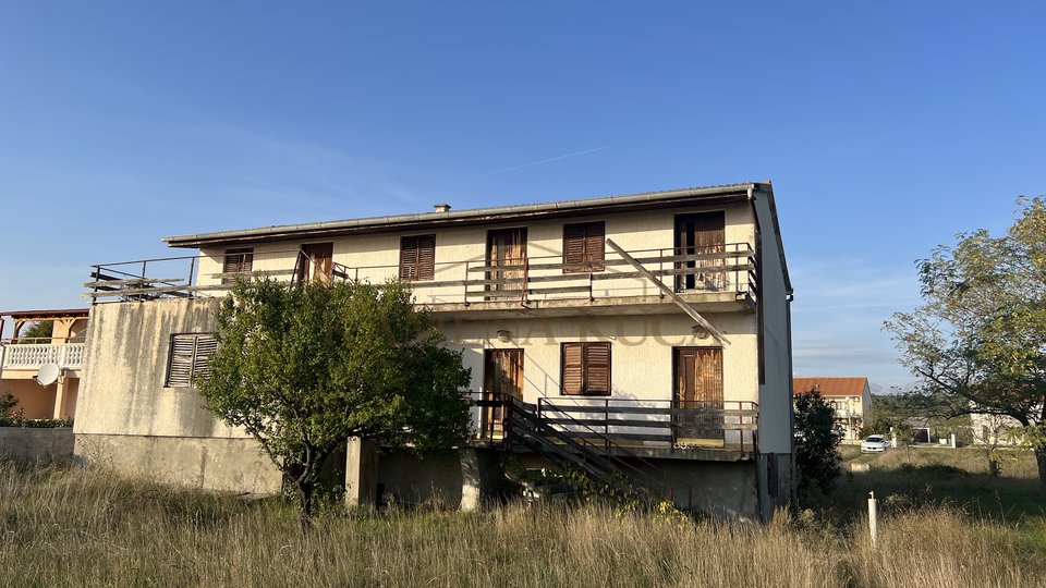 House, 250 m2, For Sale, Ražanac - Ljubač